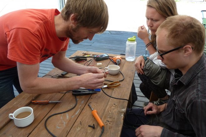 Repair cafe 15.06.13 image01 credit paivi raivio 660x440