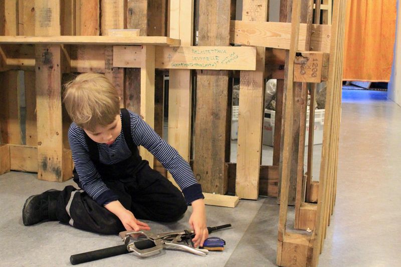 Standard 2016 02 28 trashlab in hel at kuva small 10