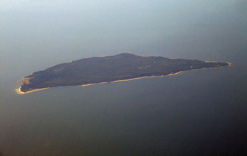800px naissaar aerial