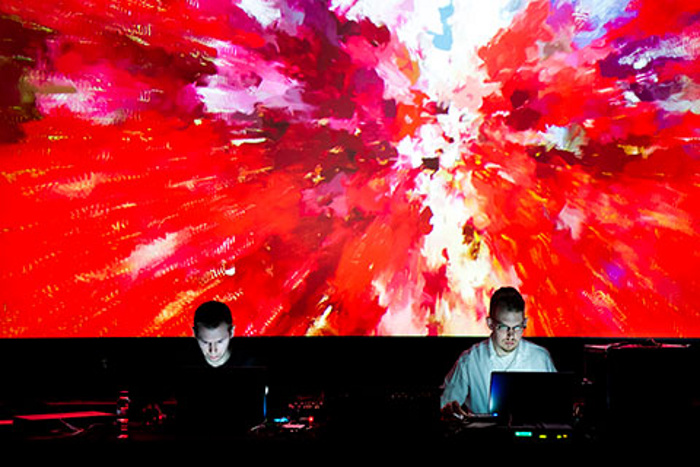 Pink twins esiintyy storung festivaaleilla barcelonassa kuva m a ruiz 700x
